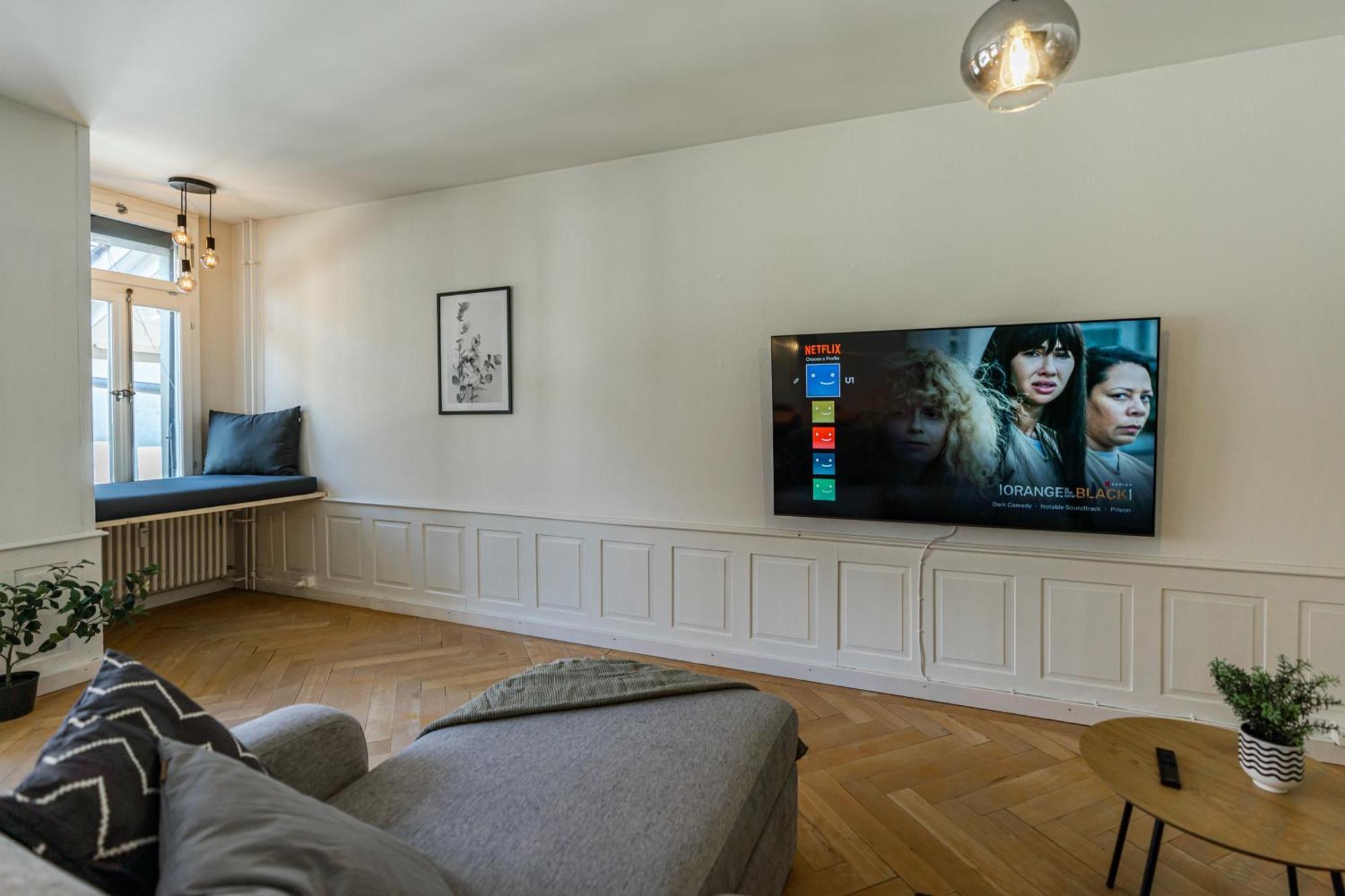 Historische Wohnung Im Herzen Der Thuner Altstadt Buitenkant foto