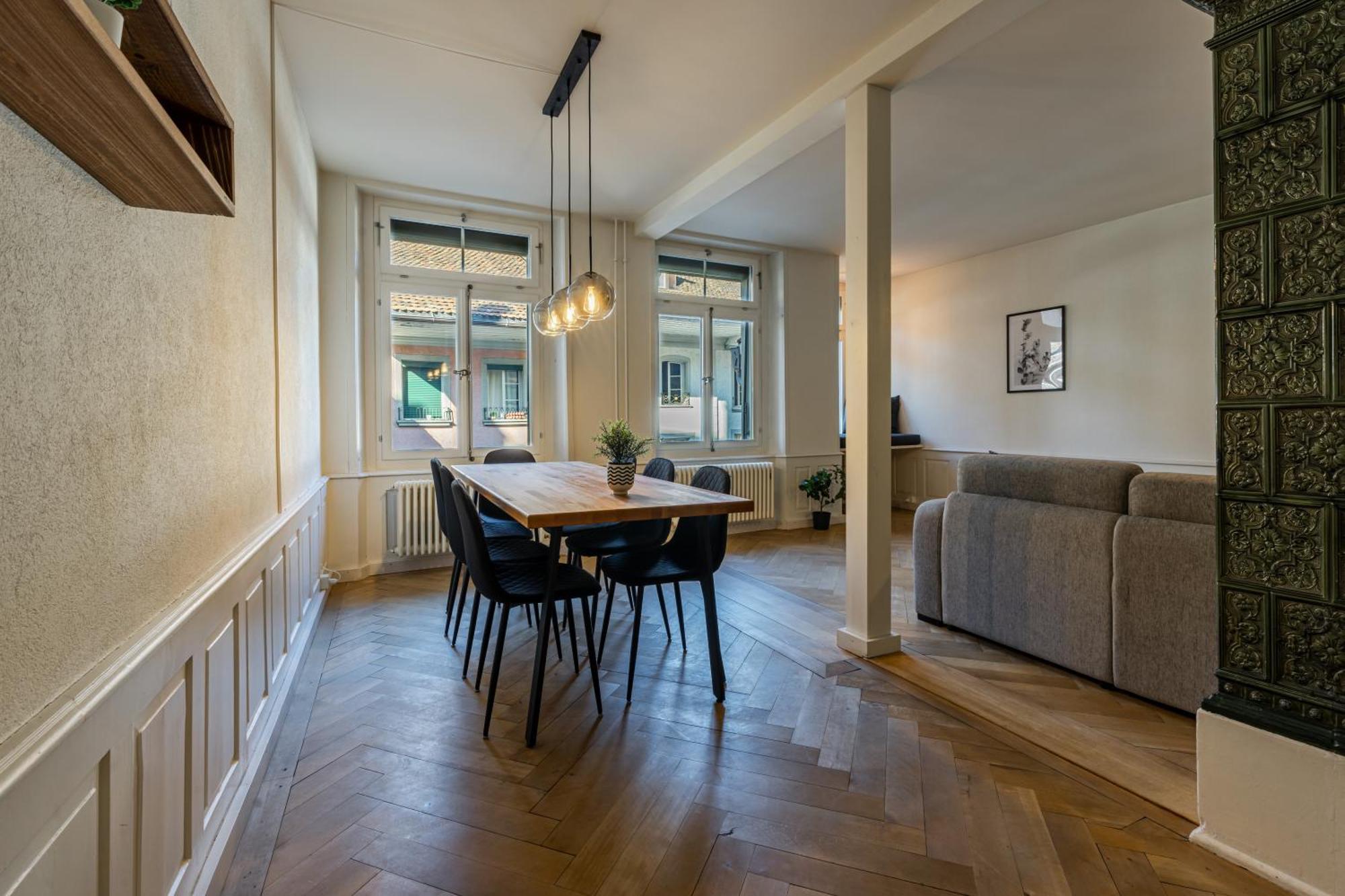 Historische Wohnung Im Herzen Der Thuner Altstadt Buitenkant foto